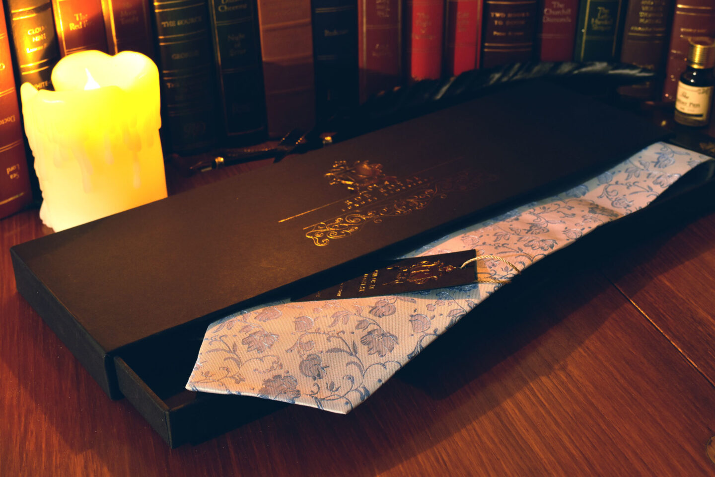 Sky blue silk floral necktie