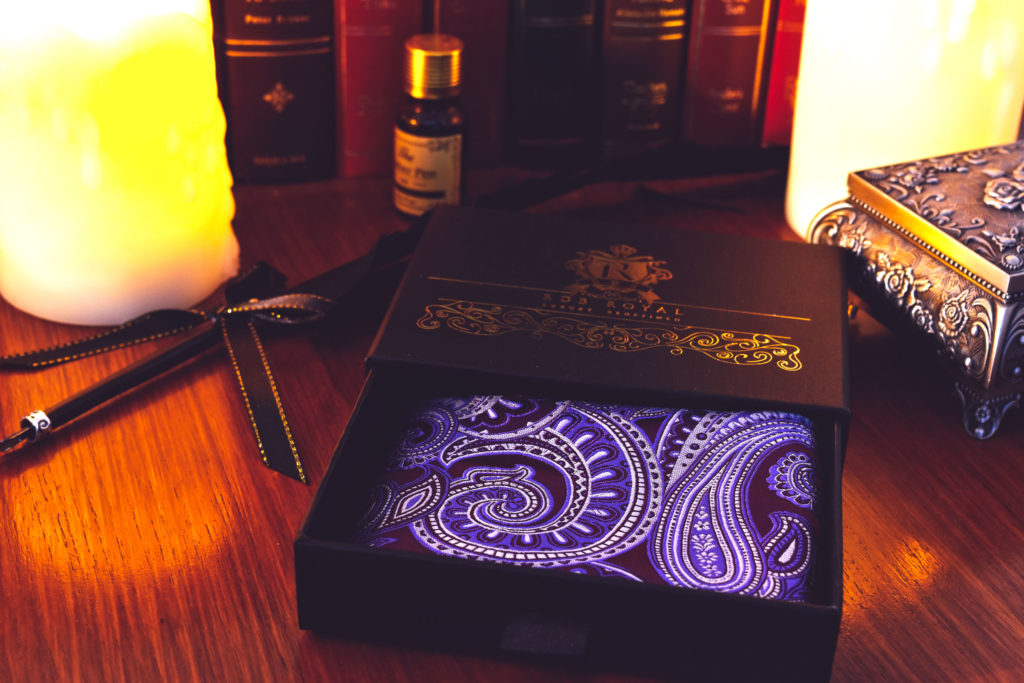 Detail produktu: Silk Pocket Square, Paisley, Purple