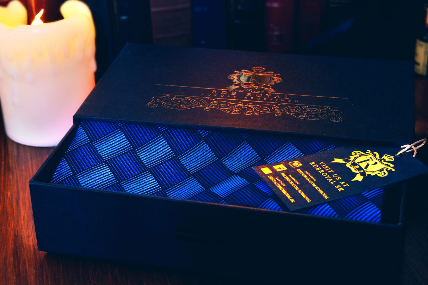 Silk and wool elegant dimaond patterned blue formal suit scarf 