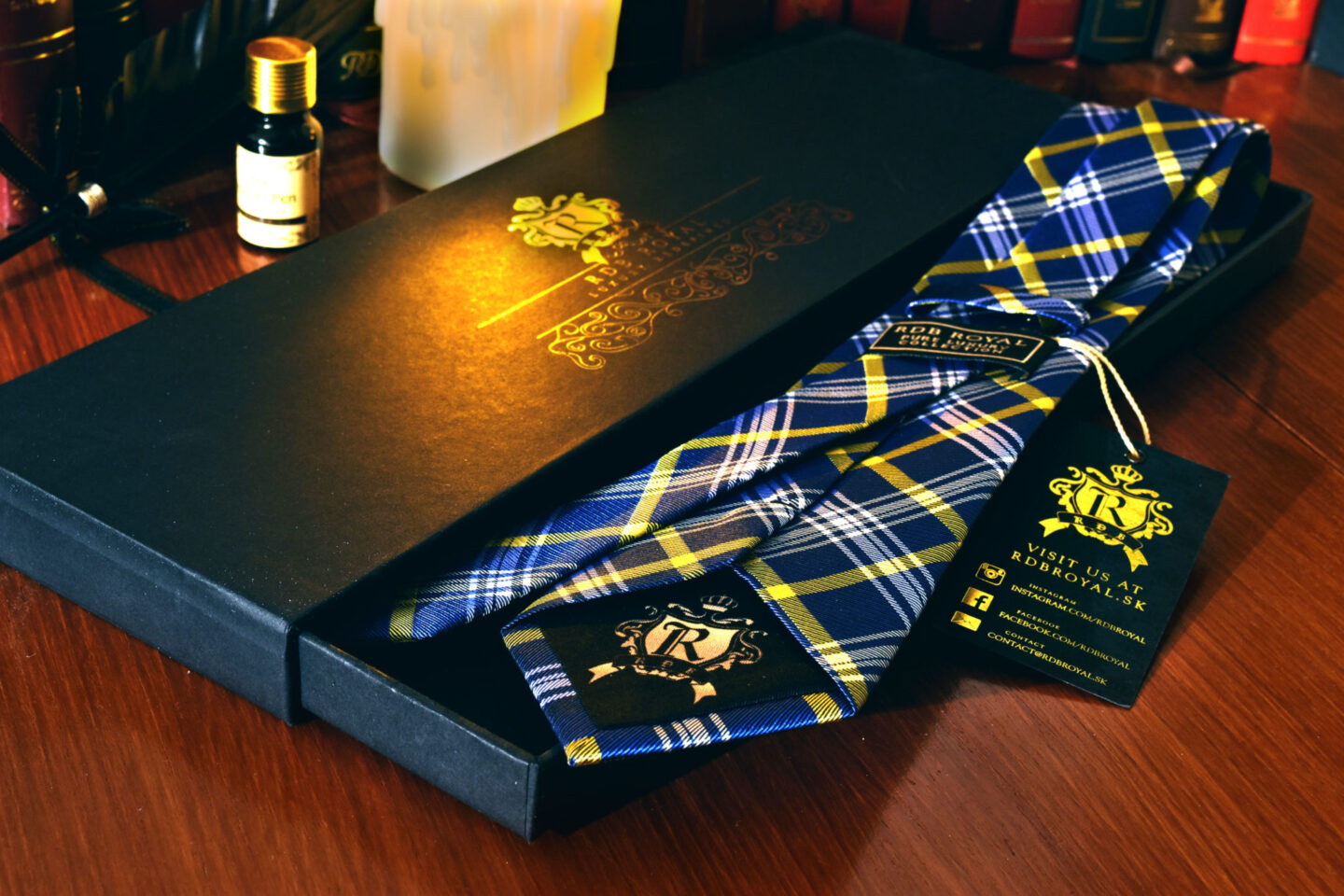 Silk blue and yellow necktie PURE LUXURY COLLECTION by RDB Royal 