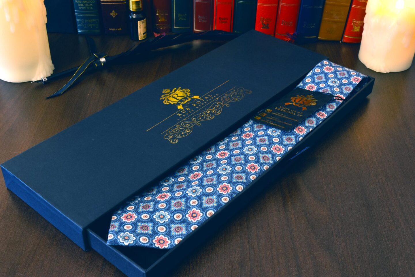 Bavlnená slim luxusná modrá foulard kravata z prémiovej bavlny RDB Royal