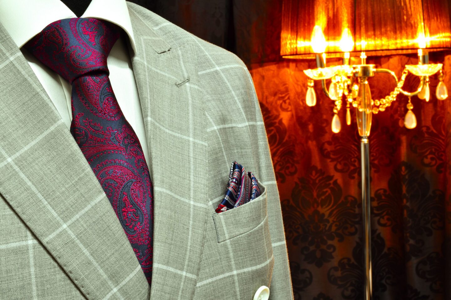 Ďalší pohľad: Darčekový Pánsky Set – Červený Paisley & Swarovski, Plutus